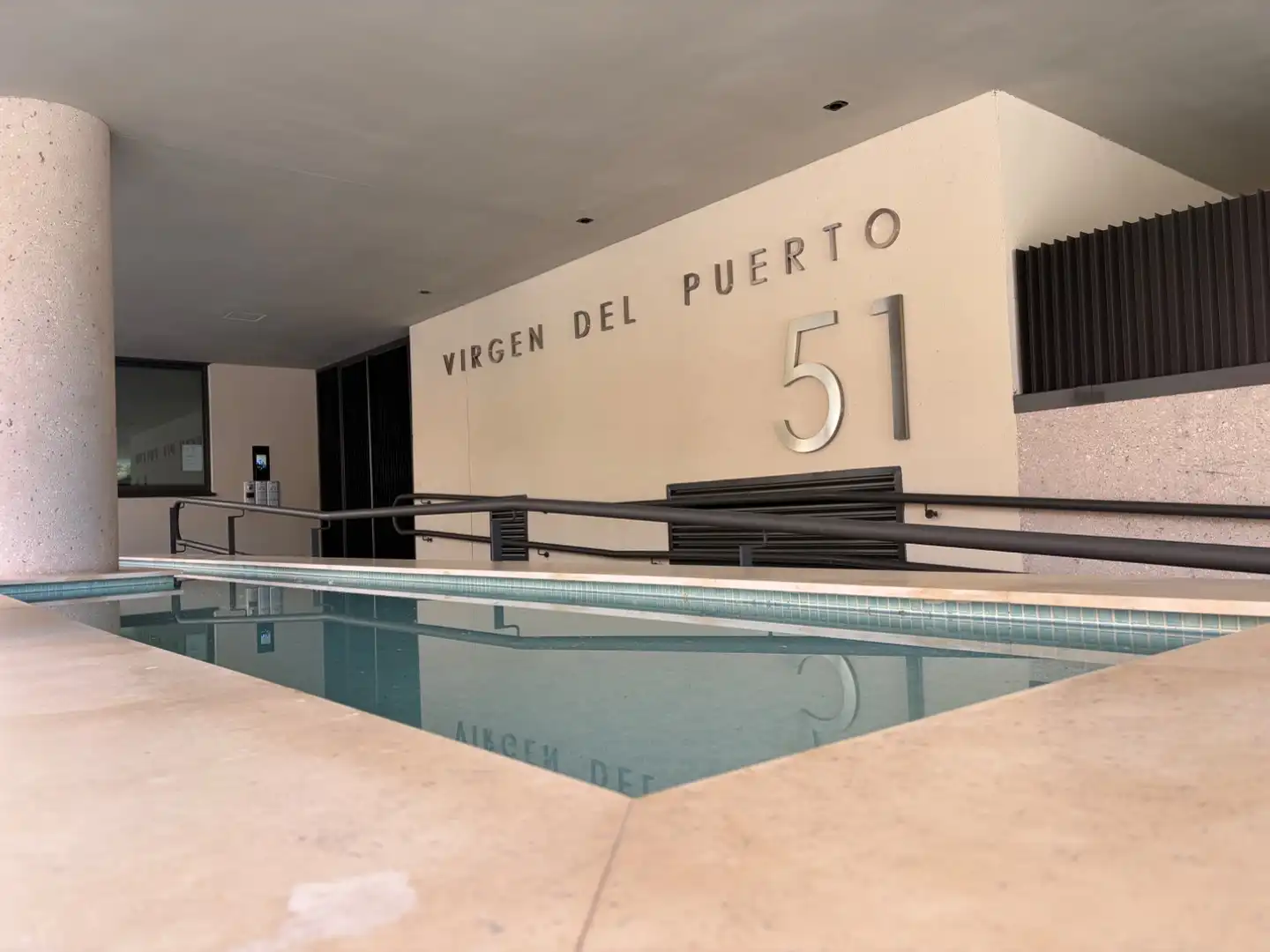 Piscina de Garaje en venta en  Madrid Capital