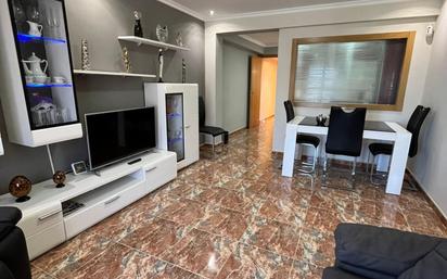 Living room of Flat for sale in  Valencia Capital  with Balcony