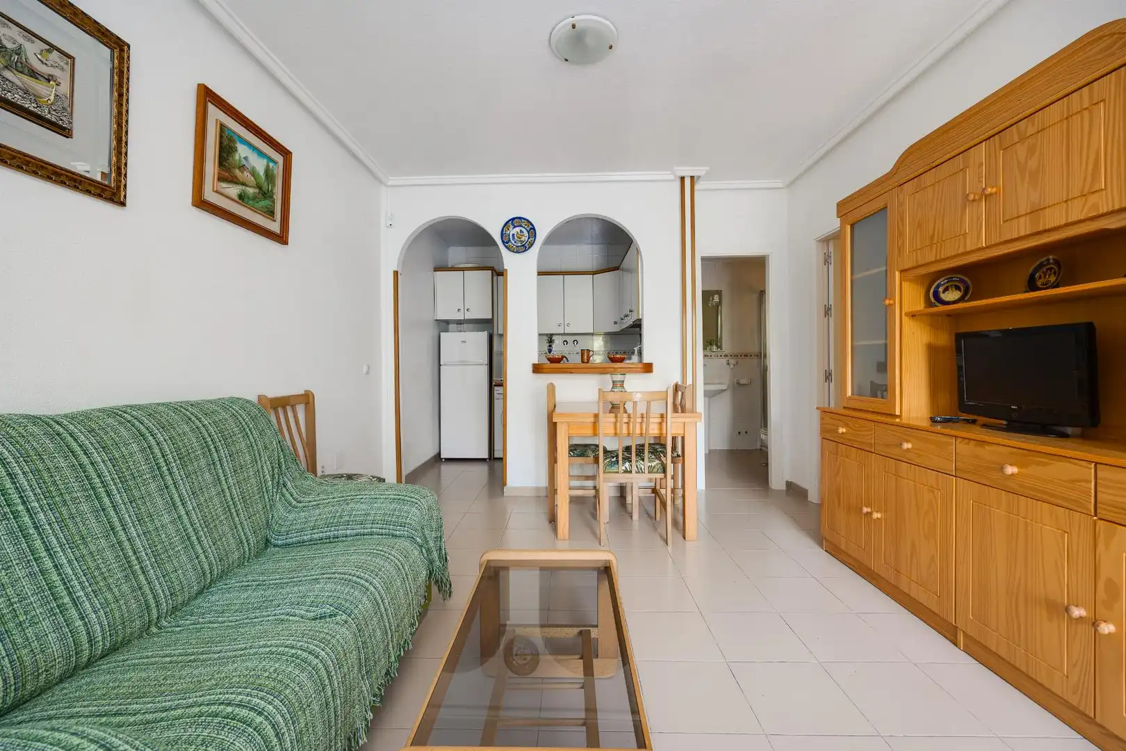 Sala d'estar de Apartament en venda en Torrevieja amb Moblat