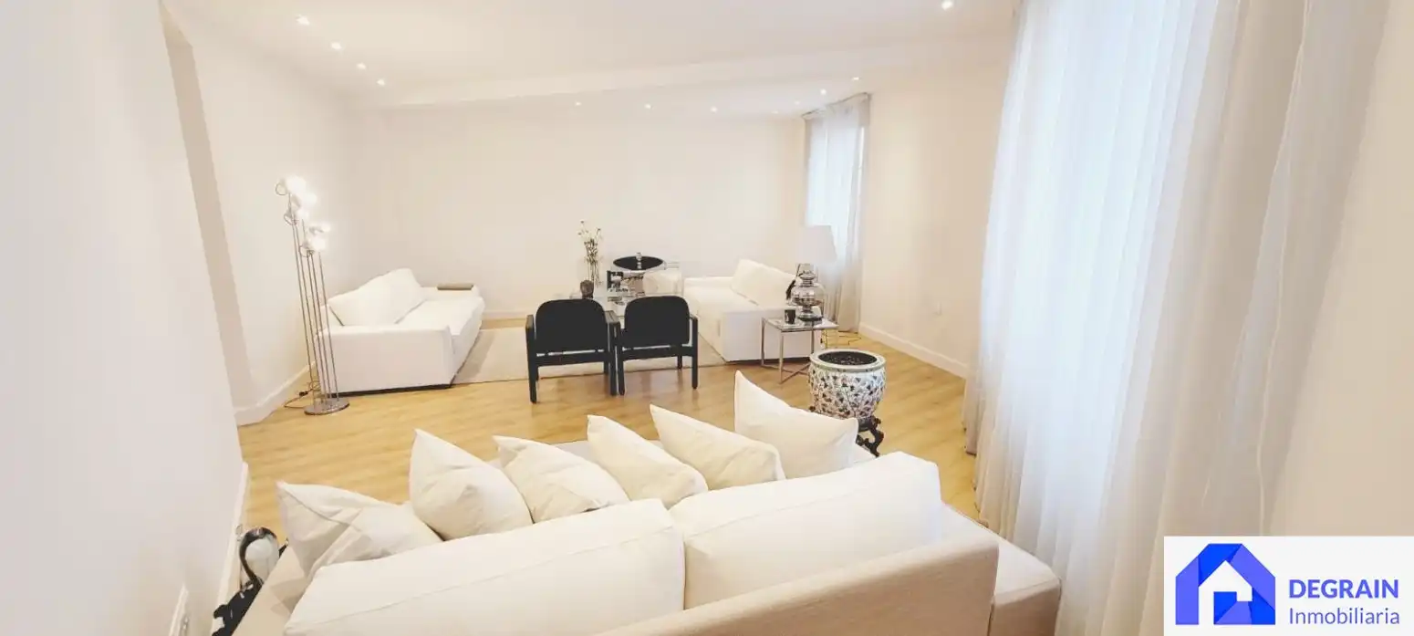 Living room of Flat for sale in Oviedo   with Heating