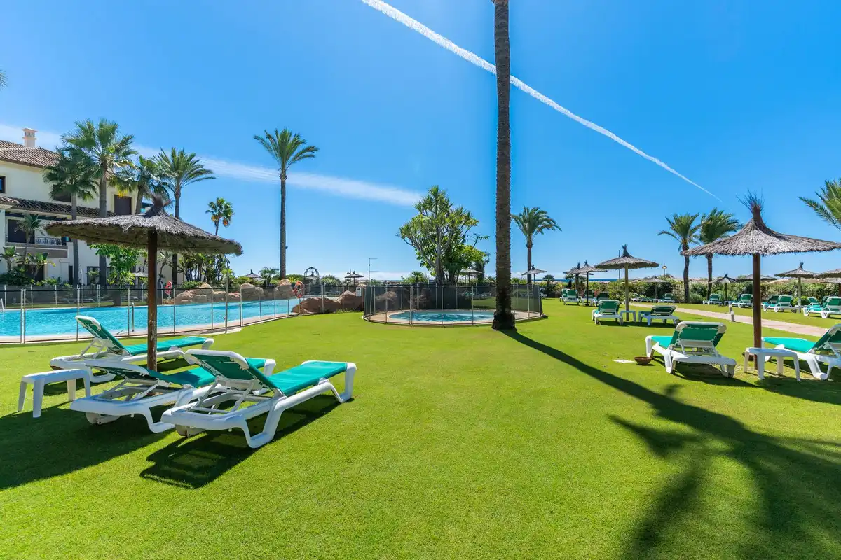 Piso con ascensor en venta en Río Real - Los Monteros, imagen 42