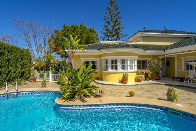 Chalet con terraza en venta en Avenida Miguel de Unamuno 17, imagen 8