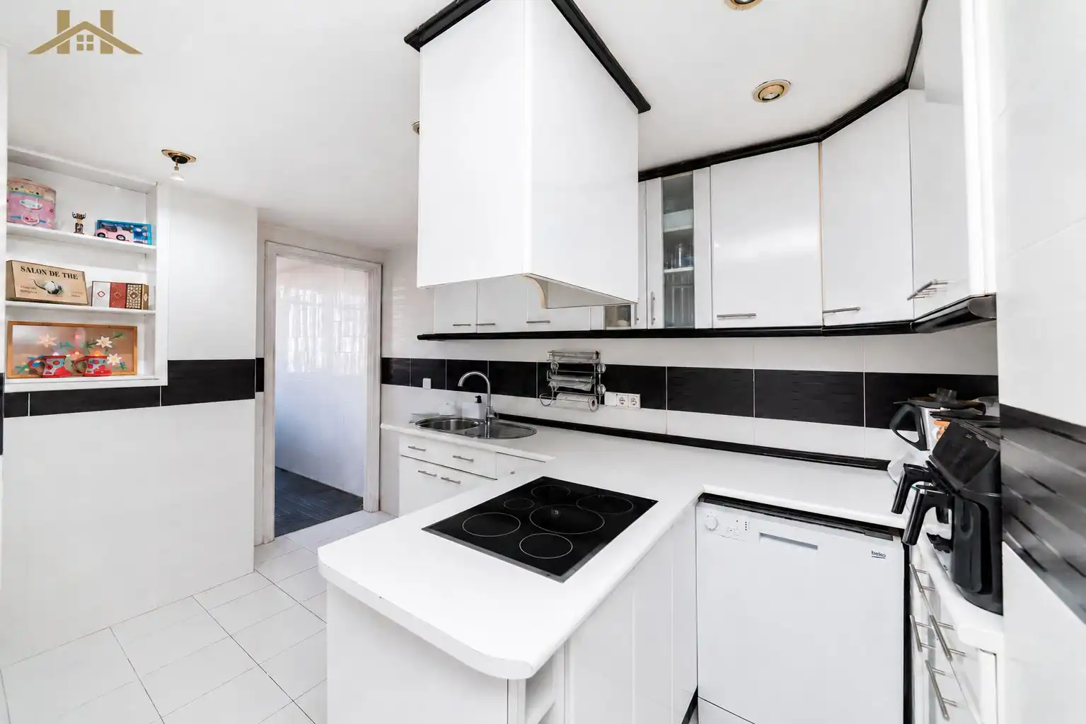 Kitchen of Flat for sale in Alcorcón  with Air Conditioner, Heating and Terrace