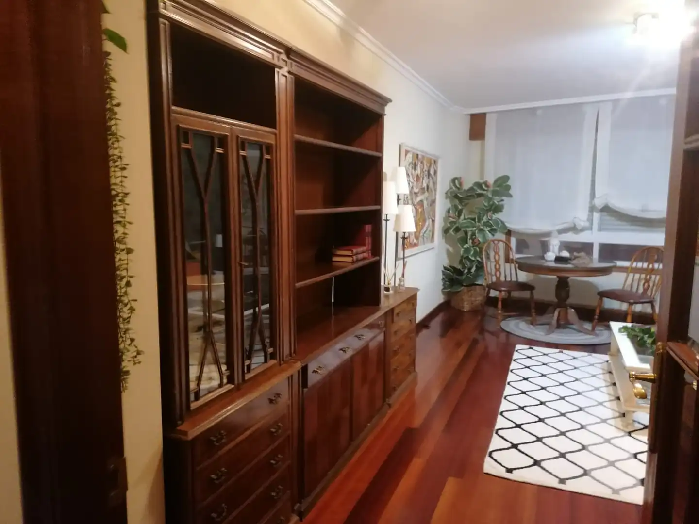 Wohnzimmer von Wohnungen zur Miete in Pontevedra Capital  mit Abstellraum, Möbliert und Ofen