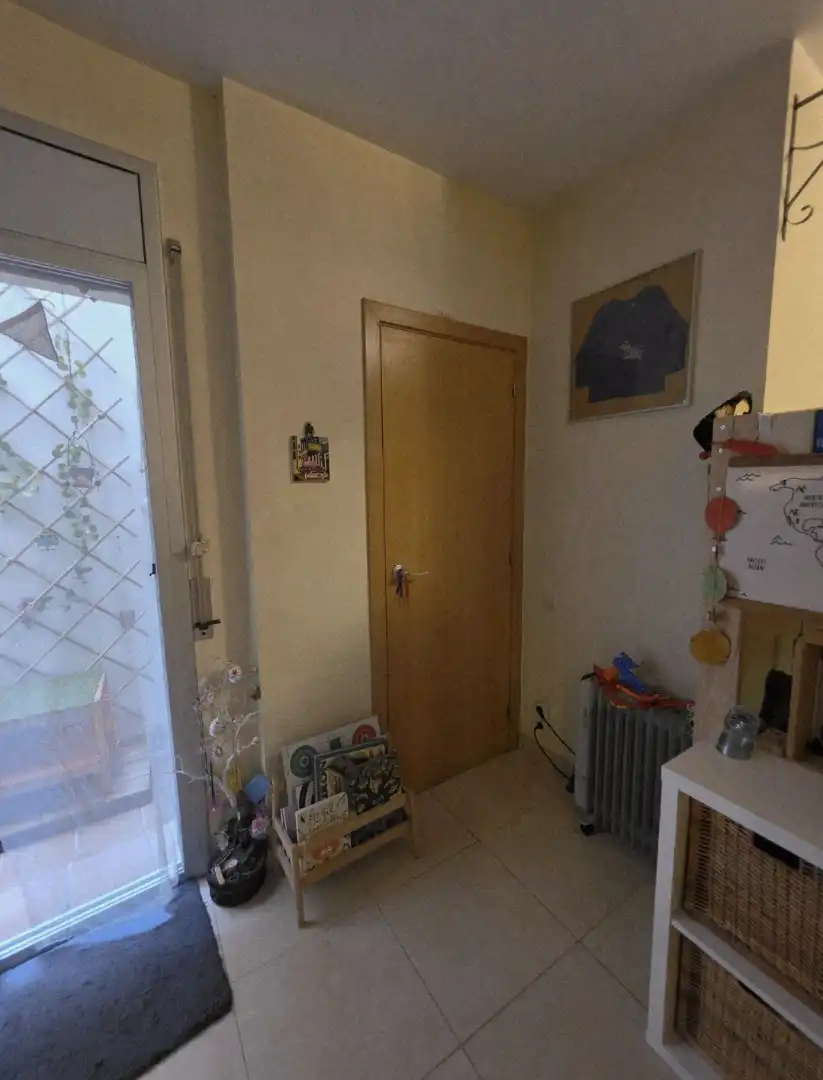 Schlafzimmer von Wohnung zum Verkauf in Badalona mit Klimaanlage, Heizung und Terrasse