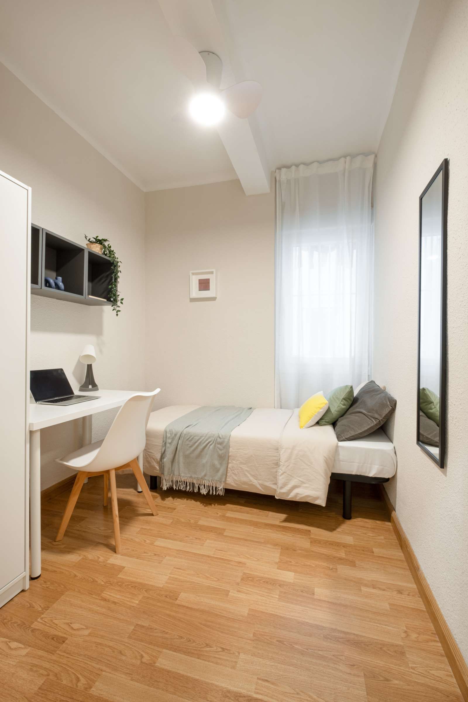 Flat to share in Ciudad Jardín - Parque Roma