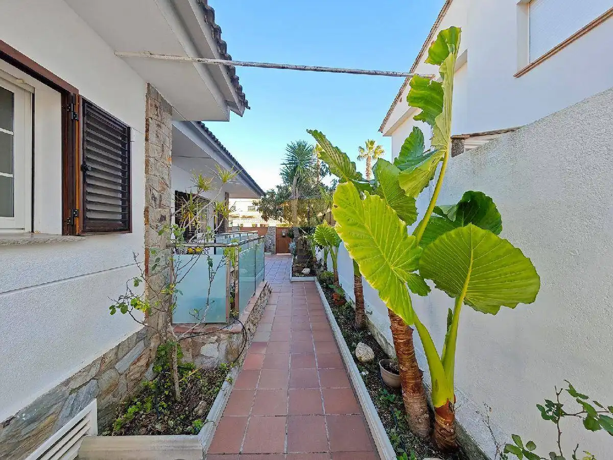 Exterior view of Houses for sale in Sant Pere de Ribes  with Air Conditioner, Heating and Private garden