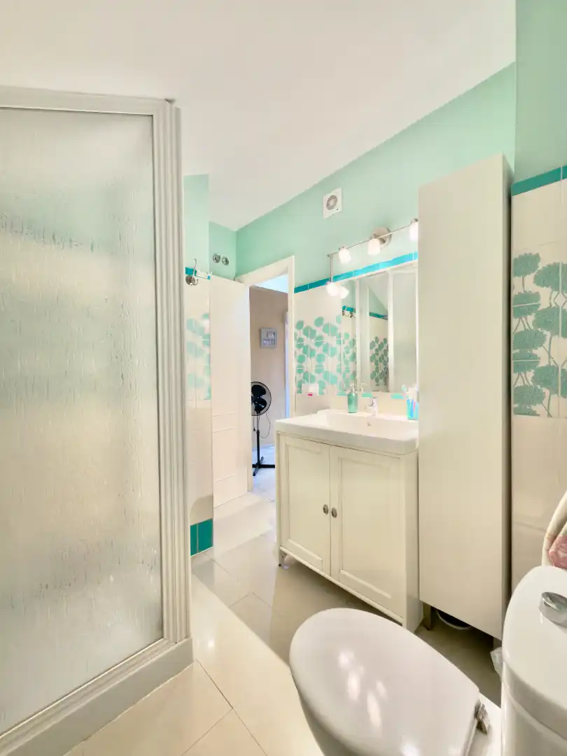 Bathroom of Duplexes for sale in Bornos  with Air Conditioner, Furnished and Oven