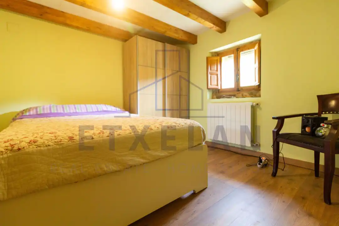 Habitación de Finca rústica en venta en Orozko con Calefacción, Jardín privado y Piscina