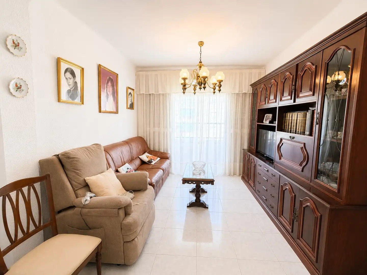 Sala de estar de Piso en venta en Torremolinos con Terraza, Amueblado y Horno