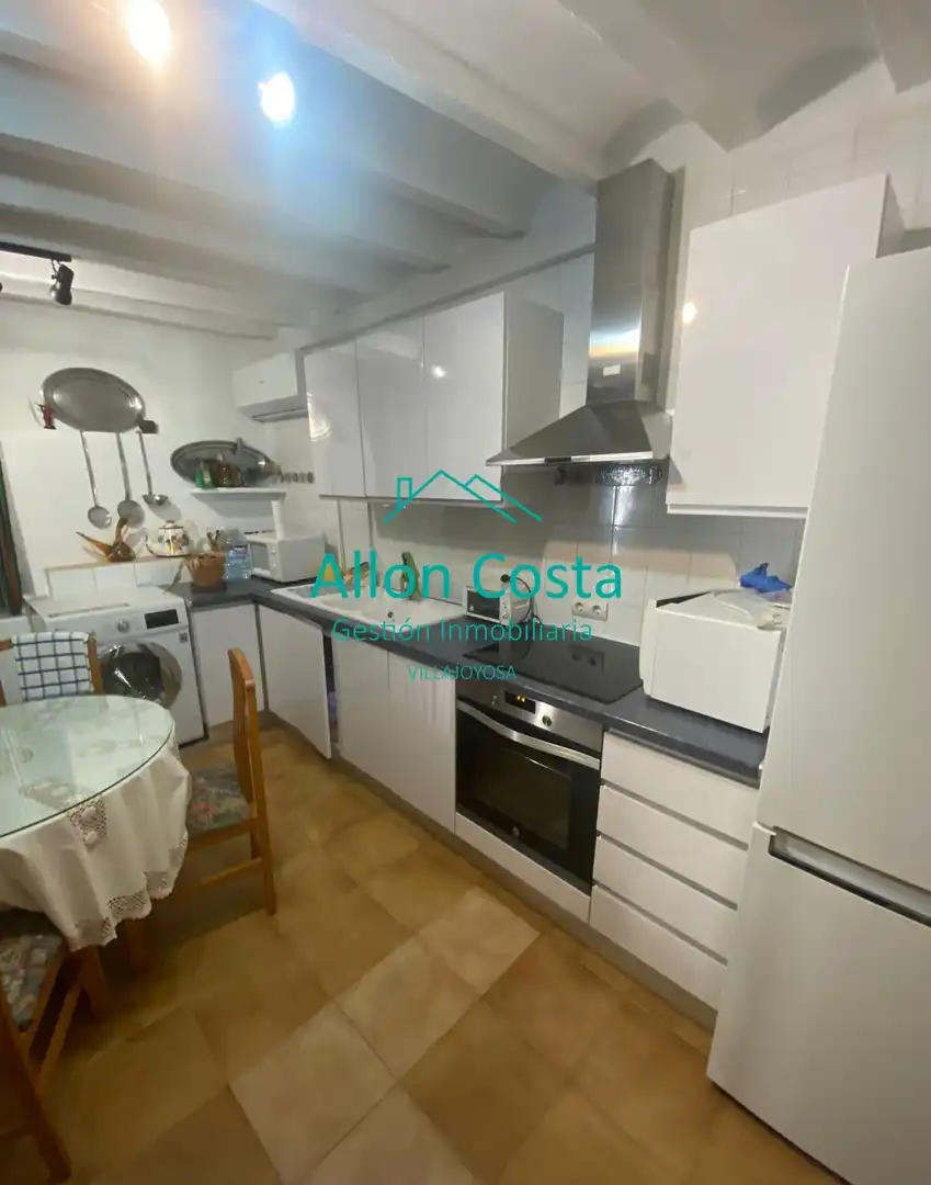 Cuina de Casa adosada en venda en Villajoyosa / La Vila Joiosa amb Aire condicionat