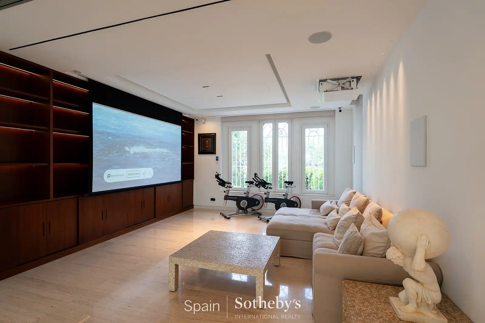 Sala de estar de Casa o chalet en venta en Pozuelo de Alarcón con Aire acondicionado, Jardín privado y Terraza