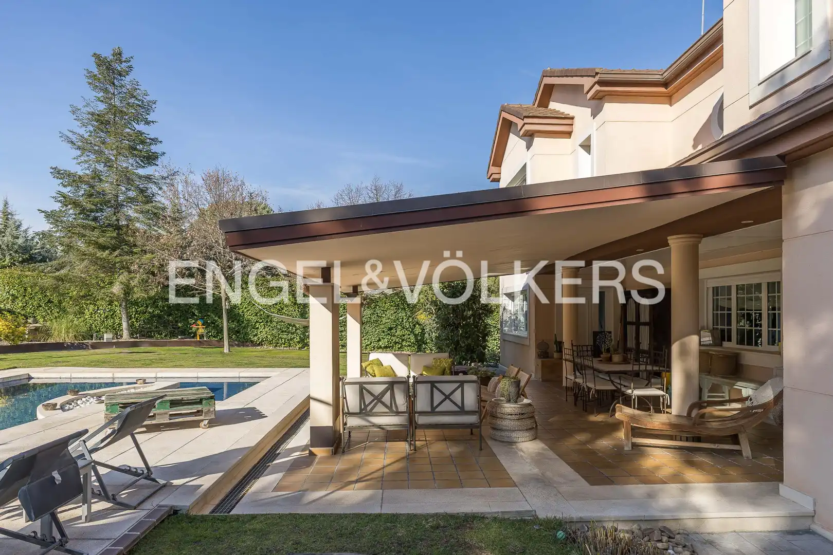 Terraza de Casa o chalet en venta en Boadilla del Monte con Aire acondicionado, Calefacción y Jardín privado