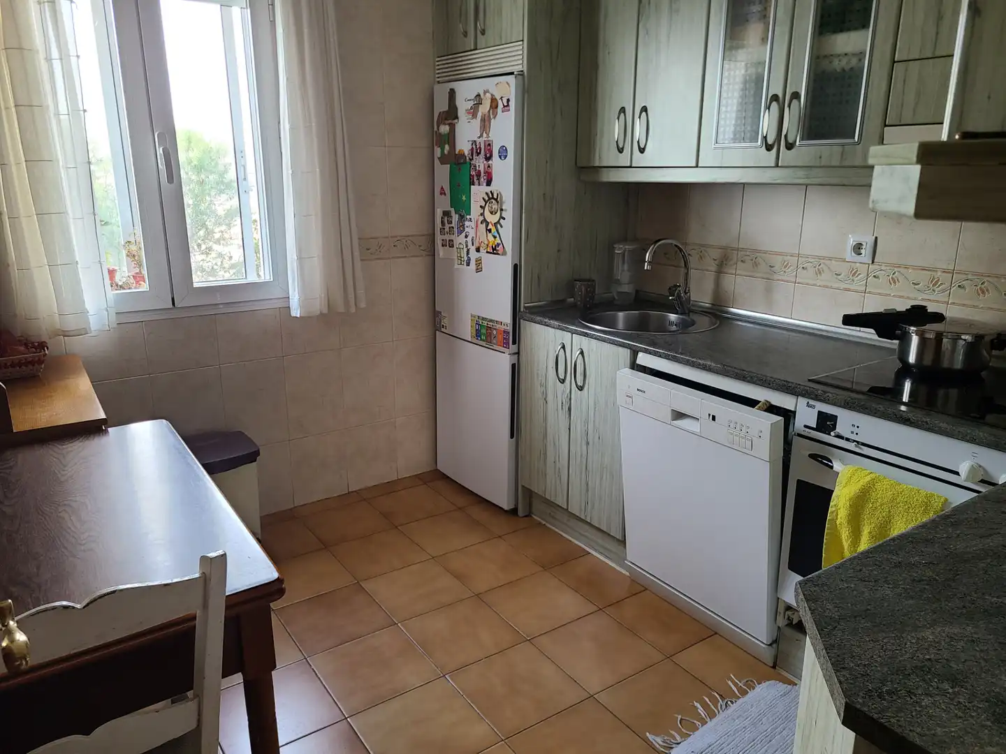 Kitchen of Flat for sale in Zaragoza  with Heating and Storage room