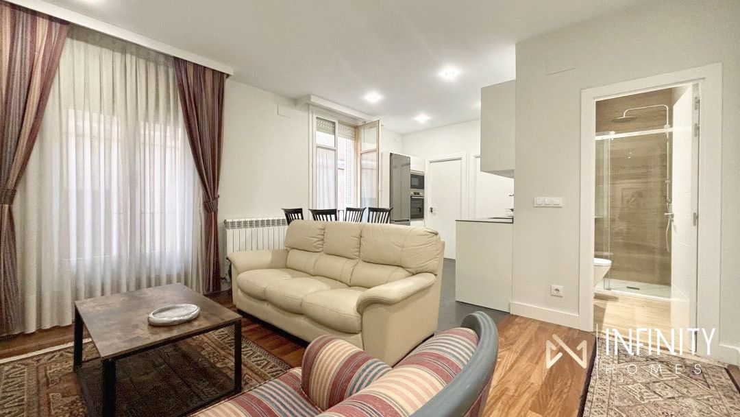 Sala d'estar de Pis de lloguer en Bilbao  amb Calefacció i Balcó