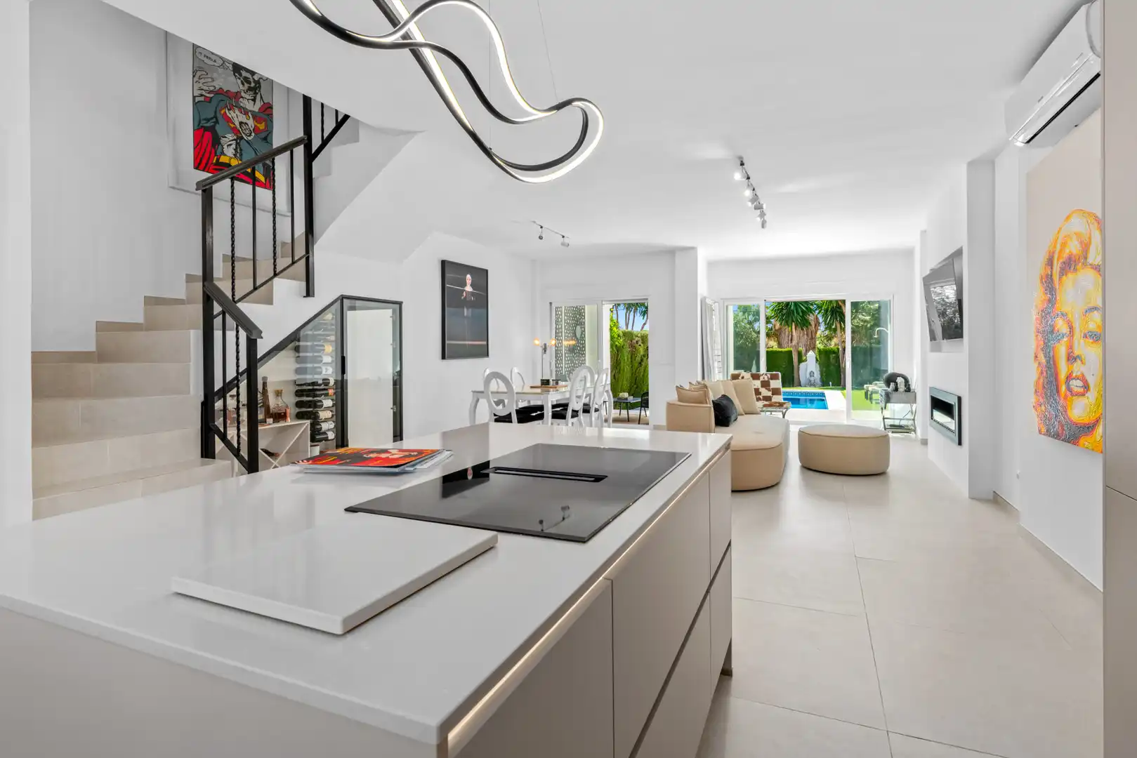 Cocina de Casa o chalet en venta en Estepona con Aire acondicionado, Jardín privado y Terraza