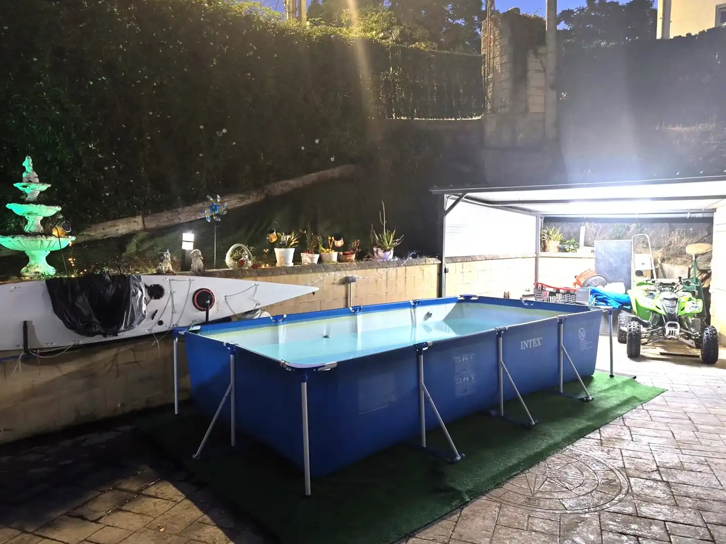 Piscina de Casa adosada en venda en Castro-Urdiales amb Calefacció, Jardí privat i Terrassa