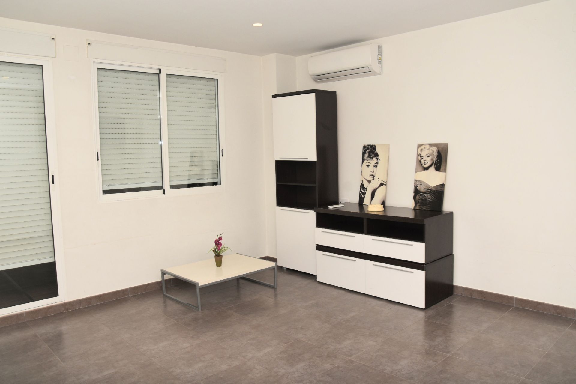 Sala d'estar de Pis de lloguer en Manises amb Aire condicionat, Calefacció i Moblat