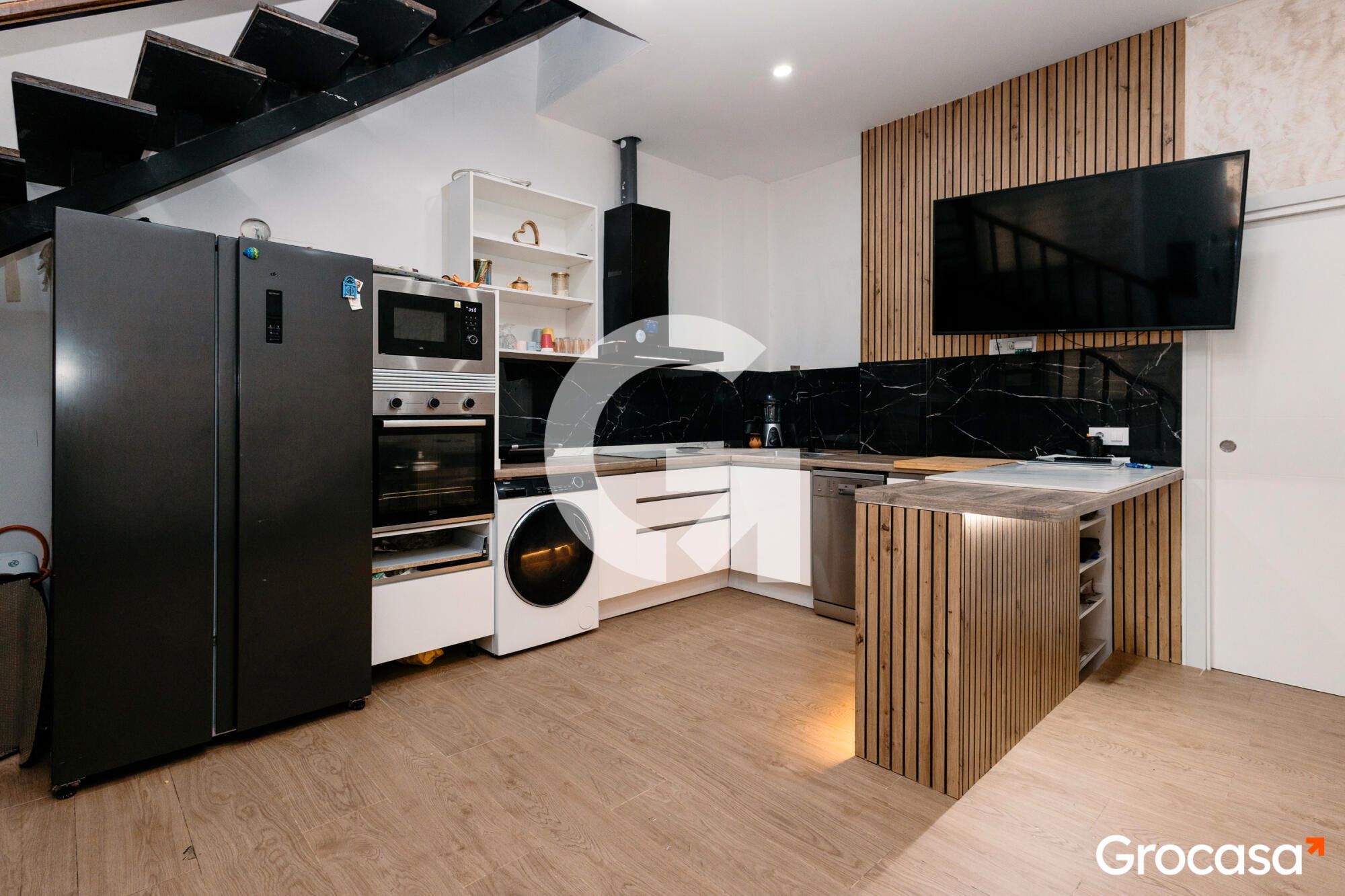 Kitchen of Premises for sale in Santa Coloma de Gramenet