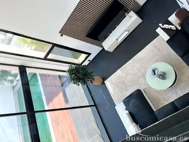 Sala d'estar de Casa o xalet en venda en Linares amb Jardí privat, Terrassa i Piscina