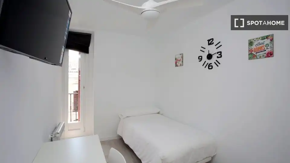 Room in Sol