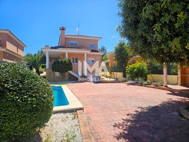 Casa-chalet en Alquiler en Entrepinos