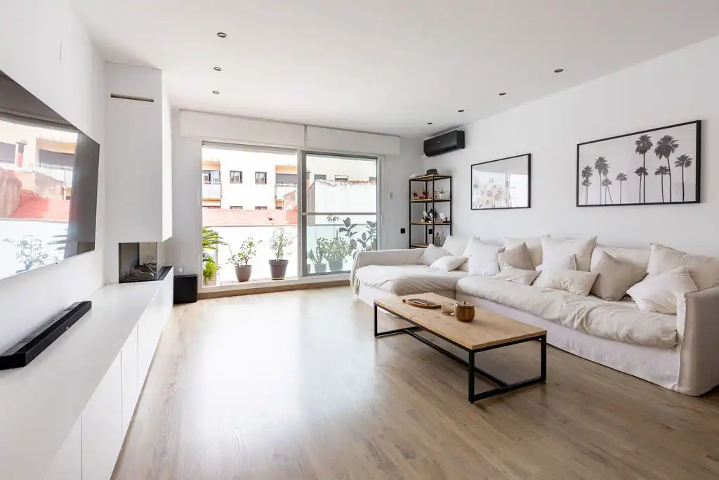 Wohnzimmer von Haus oder Chalet zum Verkauf in Badalona mit Klimaanlage, Heizung und Parkett