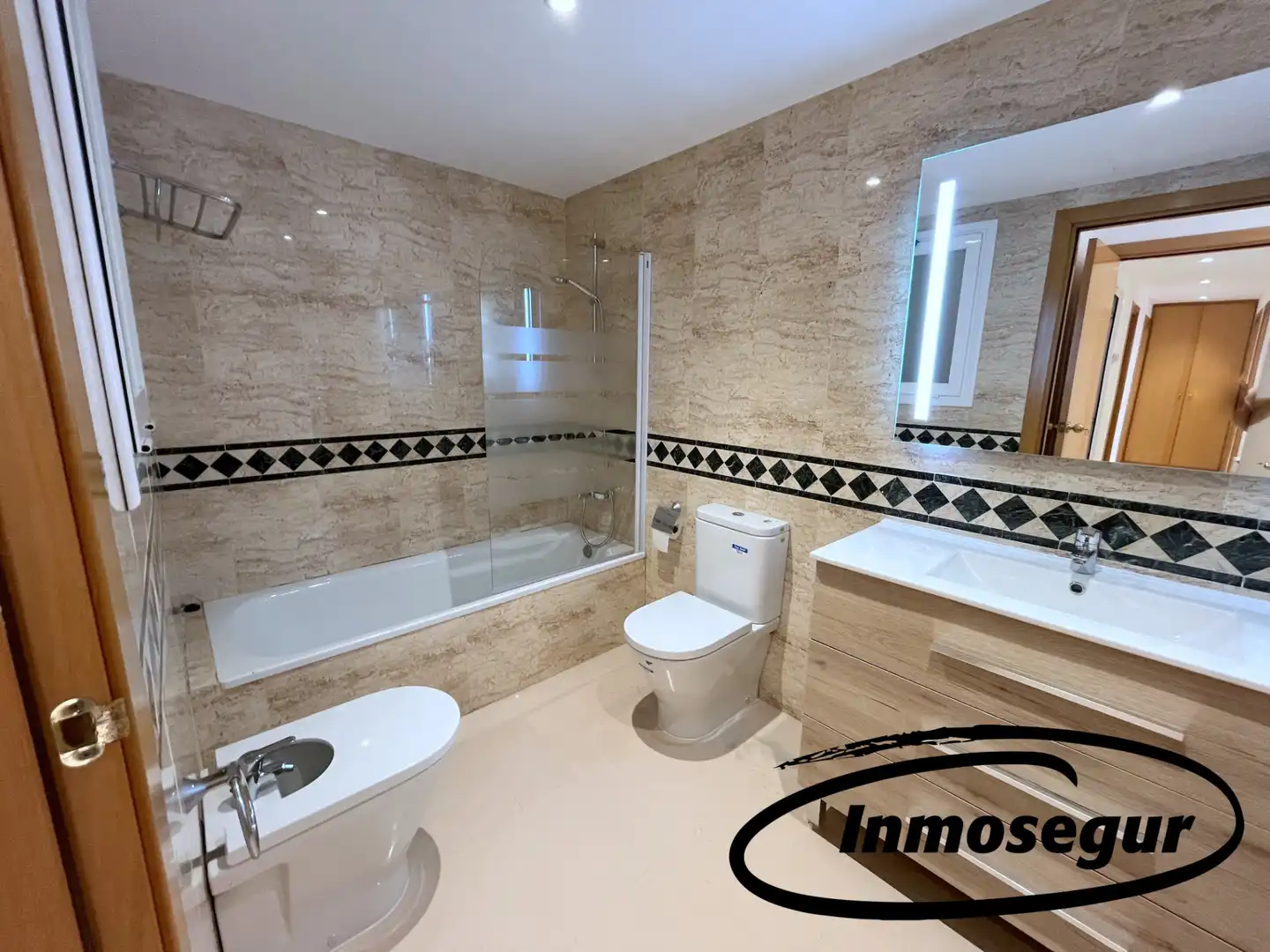 Bany de Pis en venda en Salou amb Calefacció, Jardí privat i Terrassa