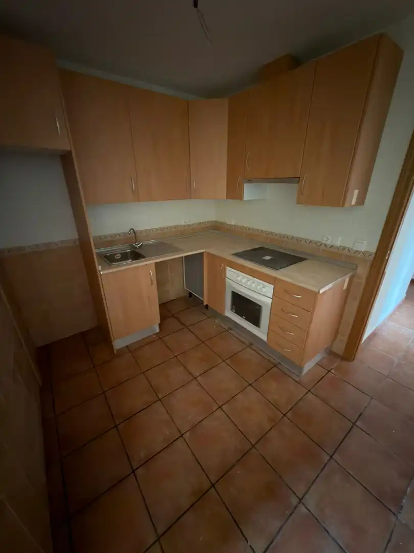 Cocina de Piso en venta en Alcaucín con Terraza, Horno y Piscina comunitaria