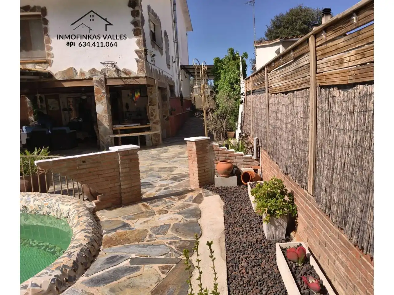 Exterior view of Houses for sale in Santa Eulàlia de Ronçana  with Air Conditioner, Heating and Private garden