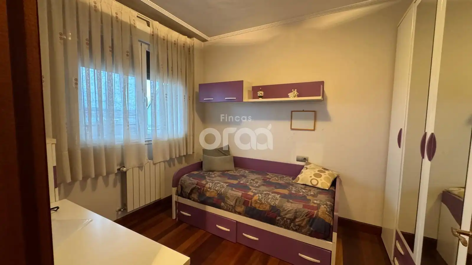 Bedroom of Flat for sale in Santurtzi   with Heating, Terrace and Furnished