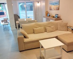 Sala d'estar de Apartament en venda en Sant Carles de la Ràpita amb Aire condicionat, Terrassa i Traster