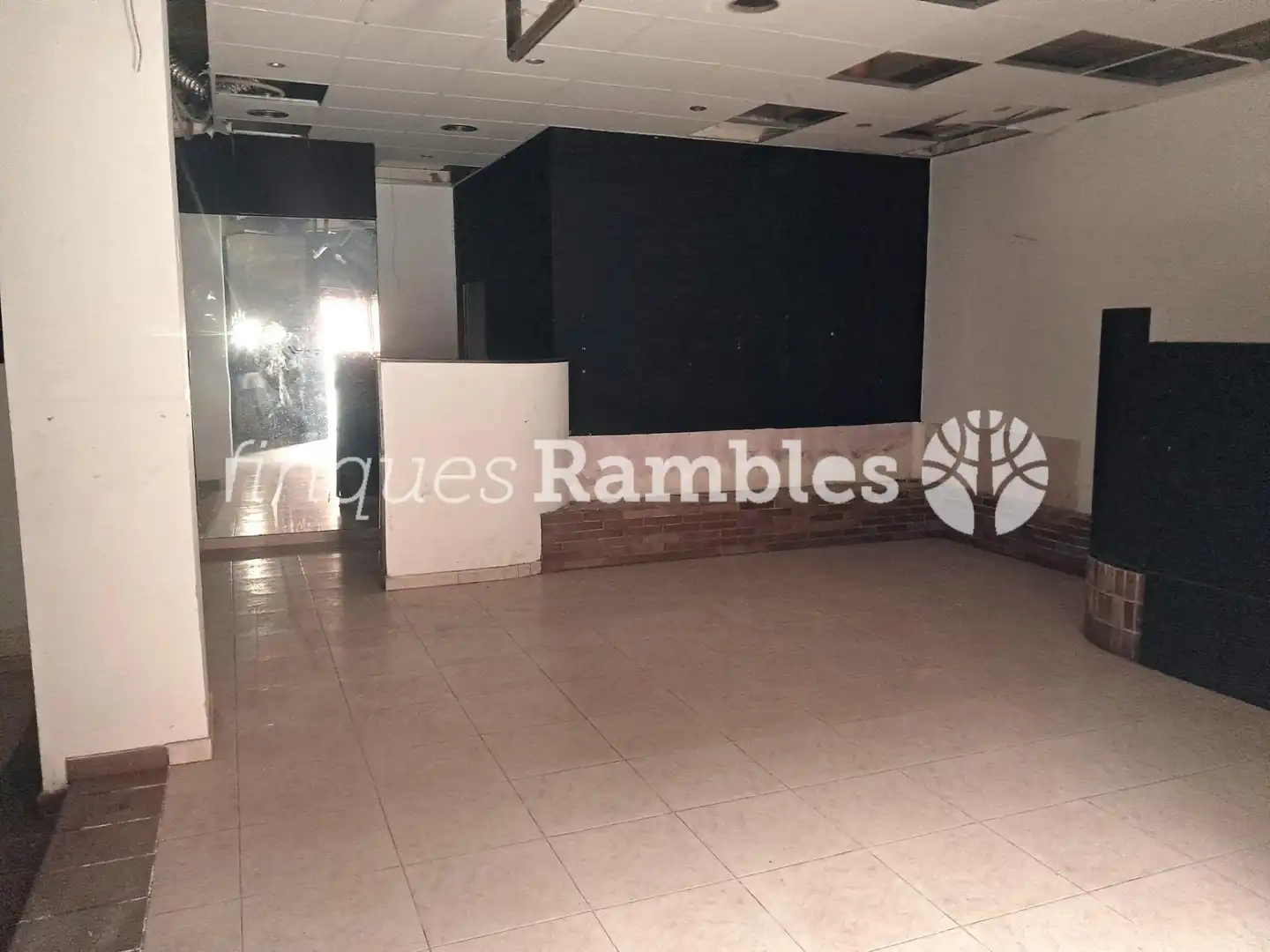 Local comercial en venta en Llevant, imagen 9