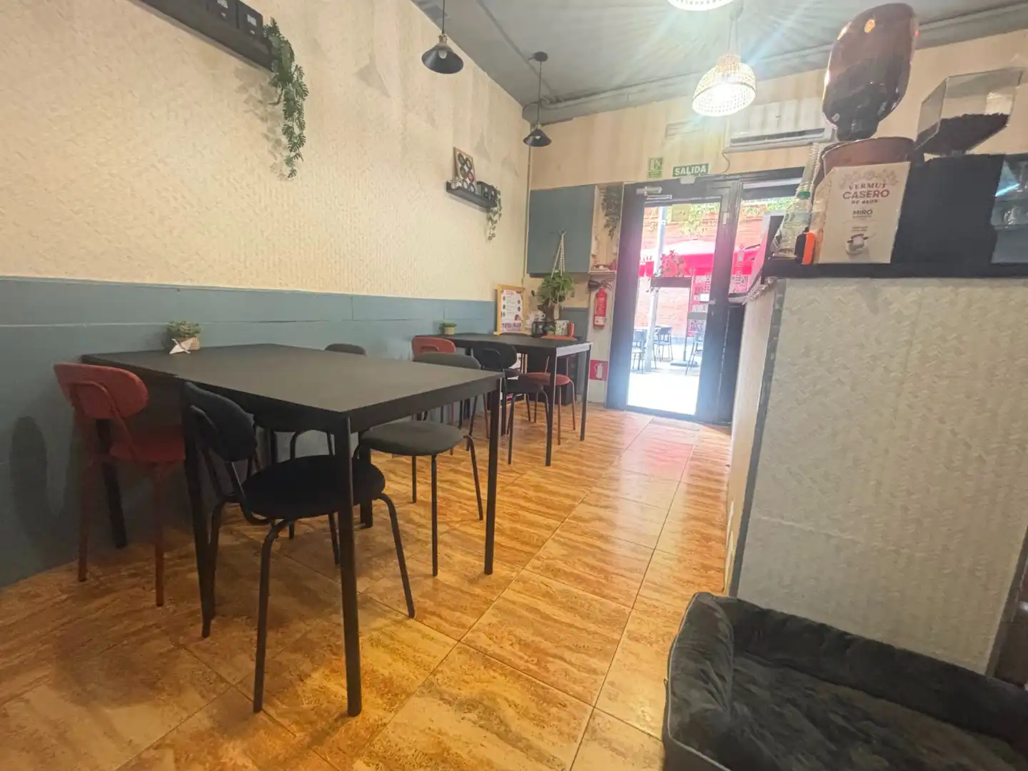 Business premises for transfer in Sants - Montjuïc, imagen 7