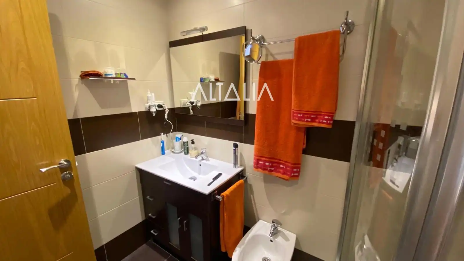 Baño de Piso en venta en Cuenca con Trastero y Amueblado