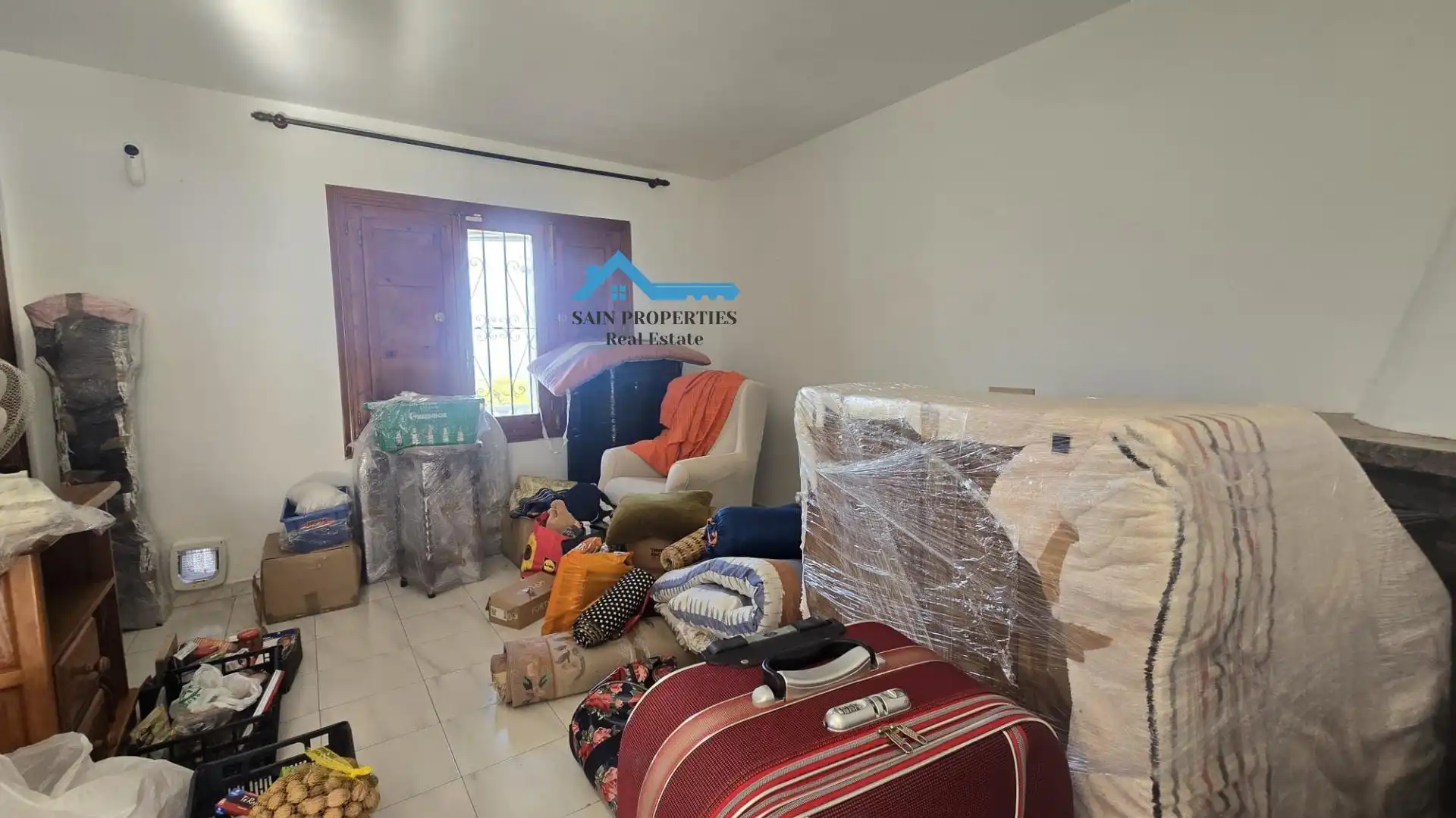 Casa adosada en venda en La Nucia amb Aire condicionat, Calefacció i Jardí privat