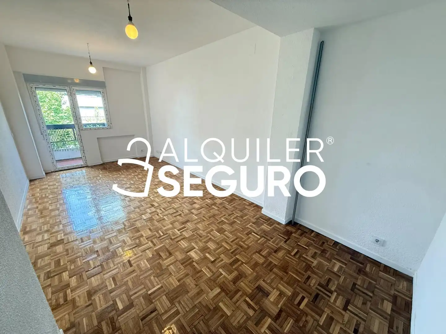 Bedroom of Flat for rent in Madrid  with Air Conditioner and Terrace