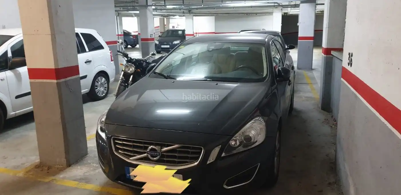Einzelparkplatz zum Verkauf in Carrer de Rafael Casanova 36, imagen 2