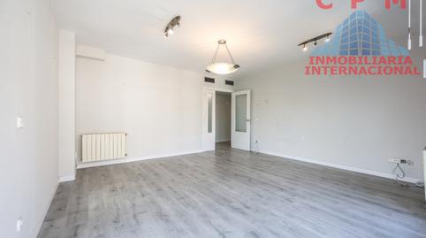 Photo 3 of Flat to rent in Corralejos - Campo de las Naciones, Madrid