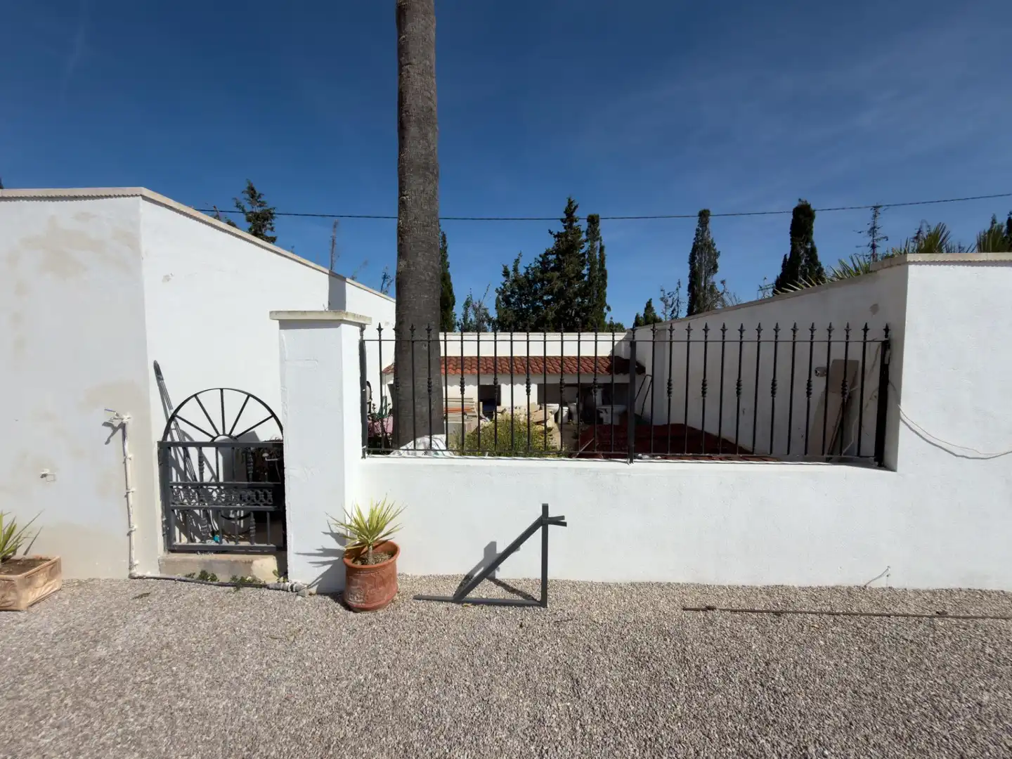 Vista exterior de Casa o xalet en venda en Los Montesinos amb Aire condicionat, Calefacció i Jardí privat