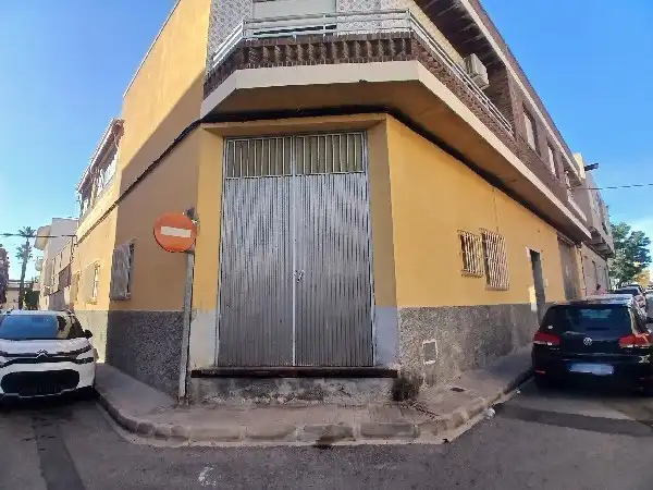 Business premises for sale in Unamuno, imagen 2