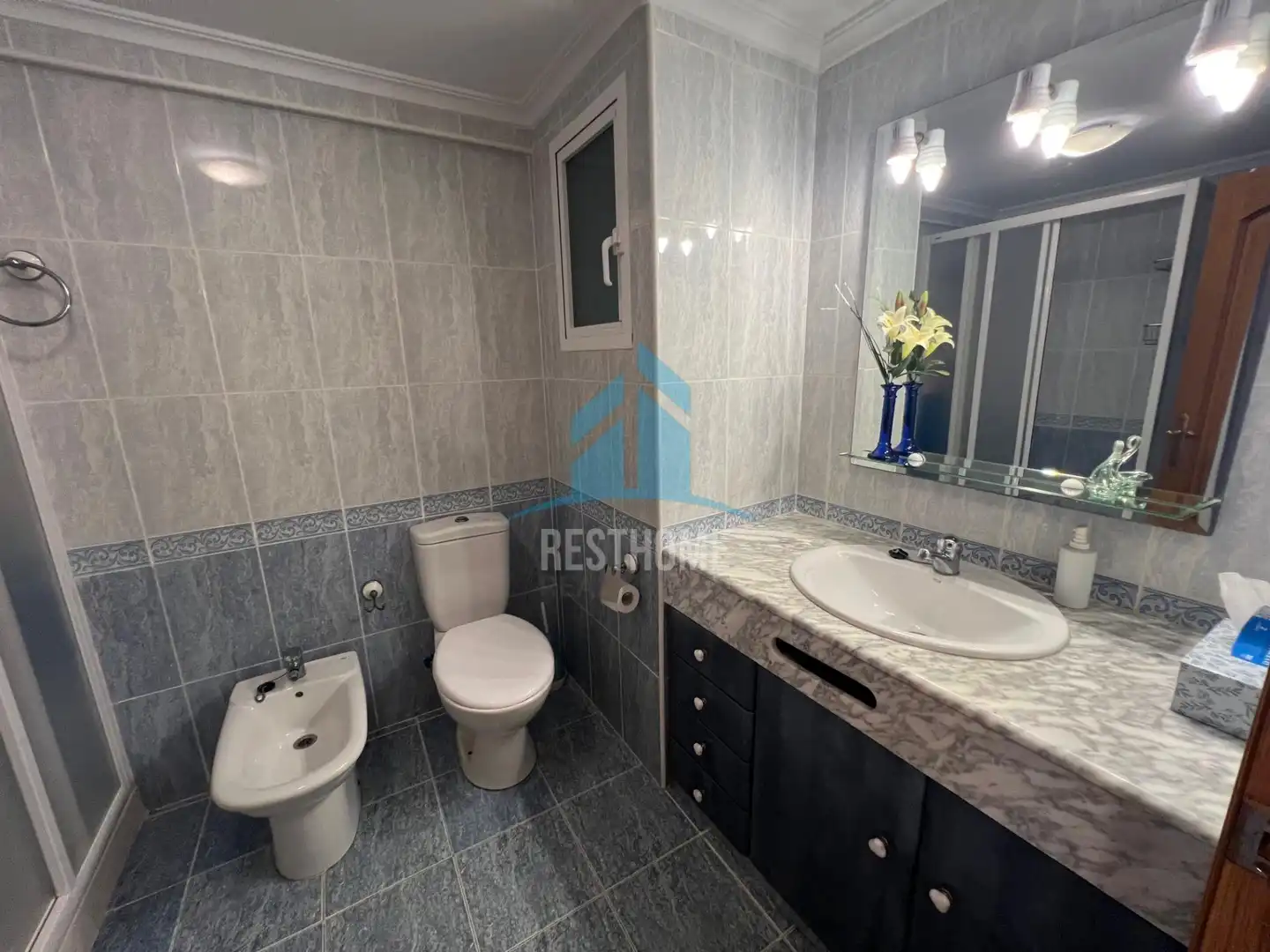 Bathroom of Flat for sale in Cullera  with Storage room and Furnished