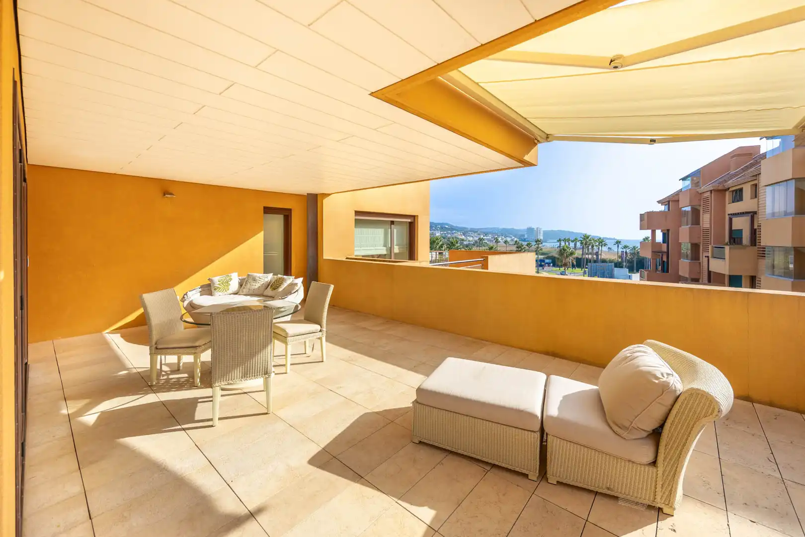 Apartment with pool for sale in Puerto de Sotogrande - La Marina, imagen 10