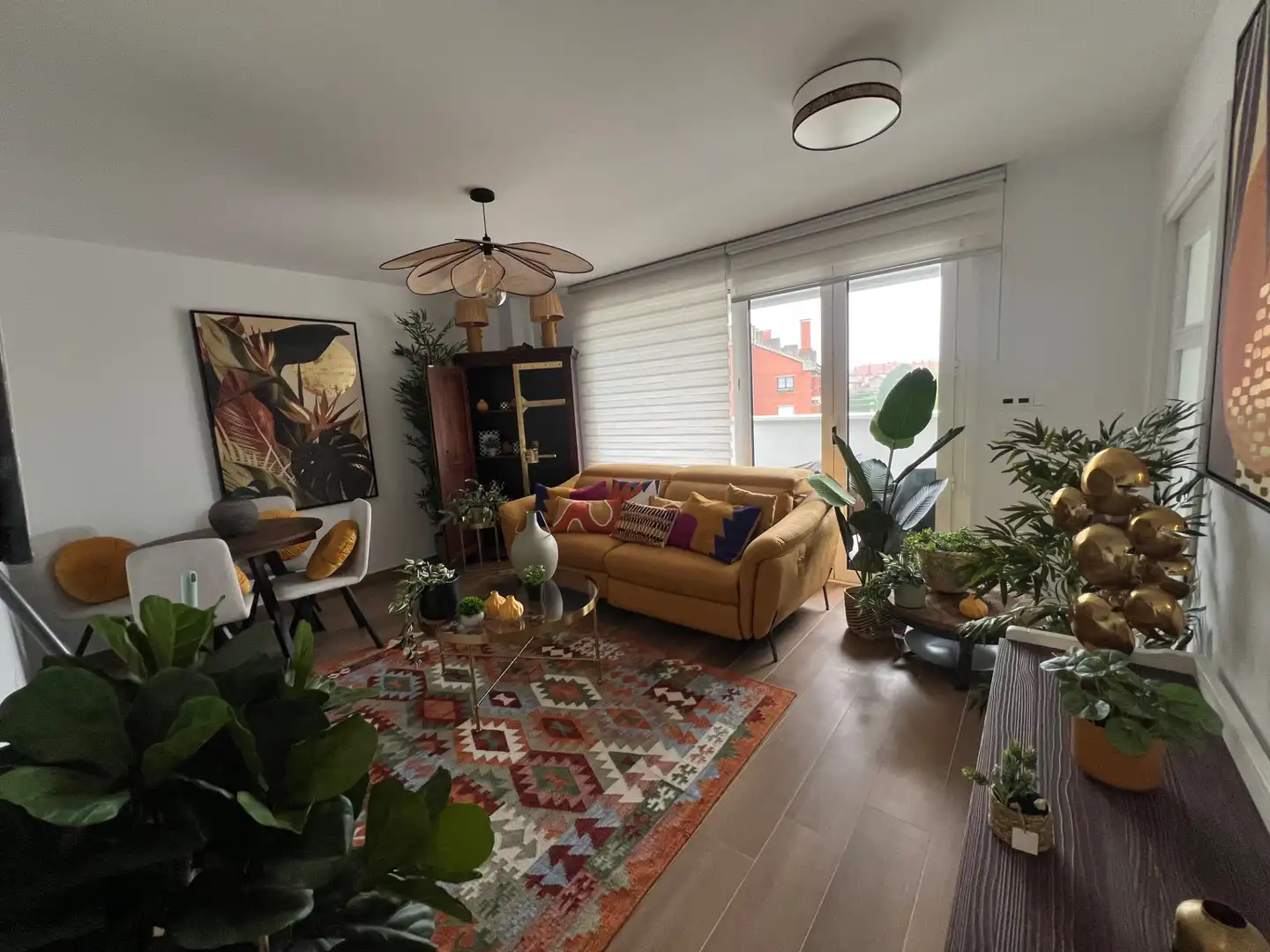 Sala de estar de Piso de alquiler en Siero con Calefacción, Parquet y Terraza