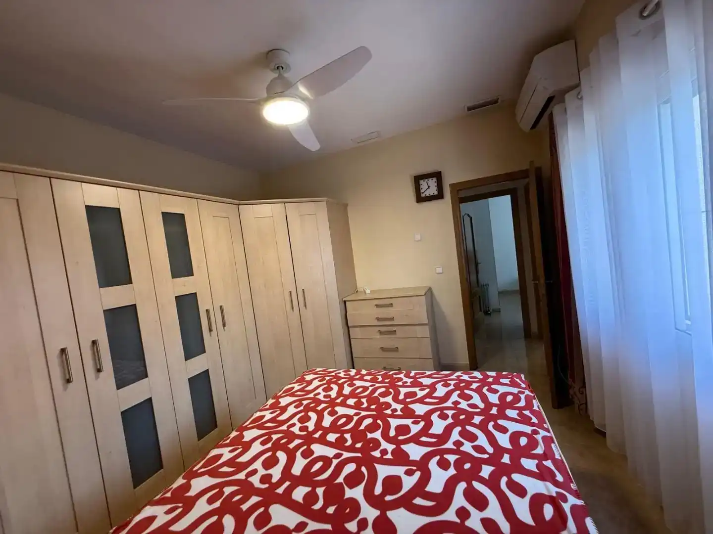 Dormitori de Casa o xalet en venda en Catral amb Aire condicionat i Piscina