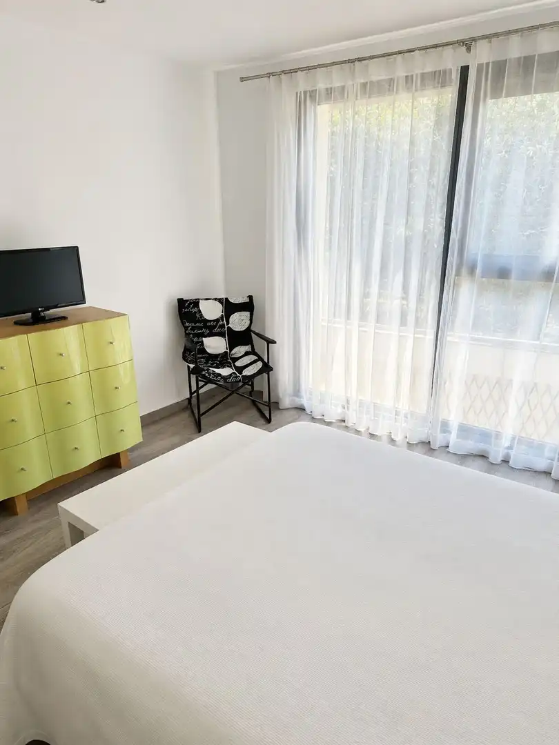 Habitación de Dúplex en venta en Madrid con Aire acondicionado, Jardín privado y Terraza