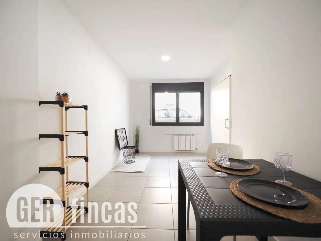 Flat with lift for sale in Calle Segòvia, imagen 2