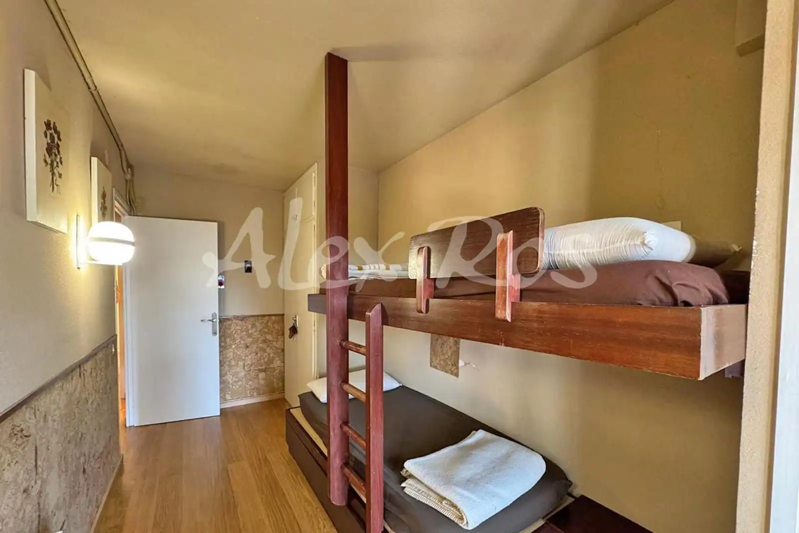Dormitori de Casa o xalet en venda en Alp amb Calefacció
