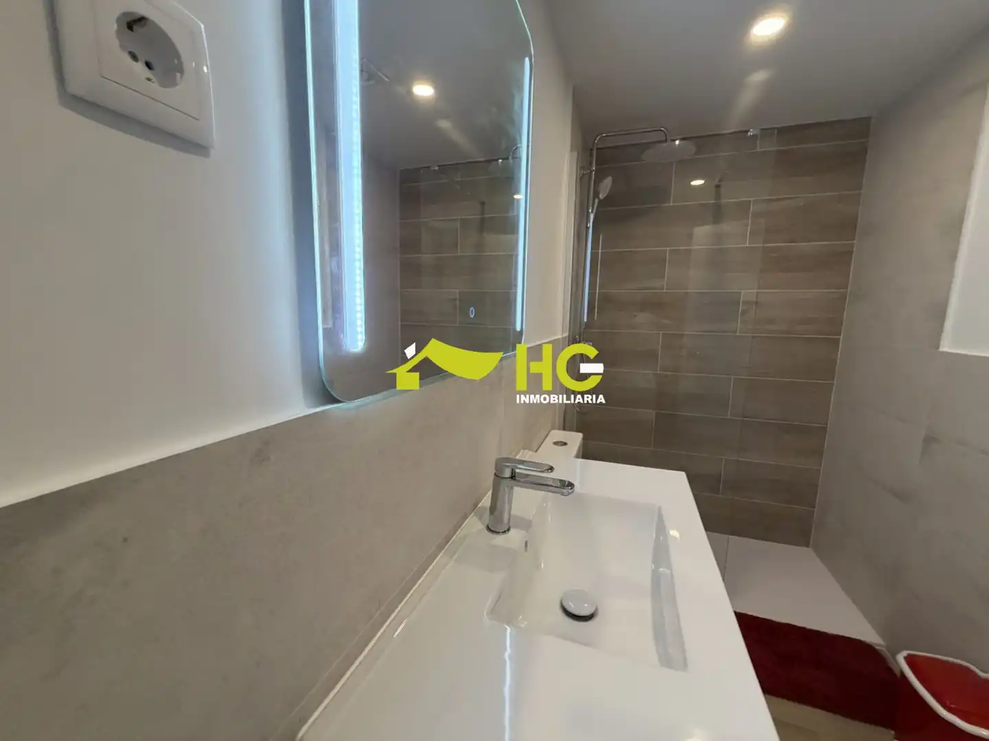 Bany de Apartament de lloguer en Villaviciosa de Odón amb Aire condicionat, Calefacció i Parquet