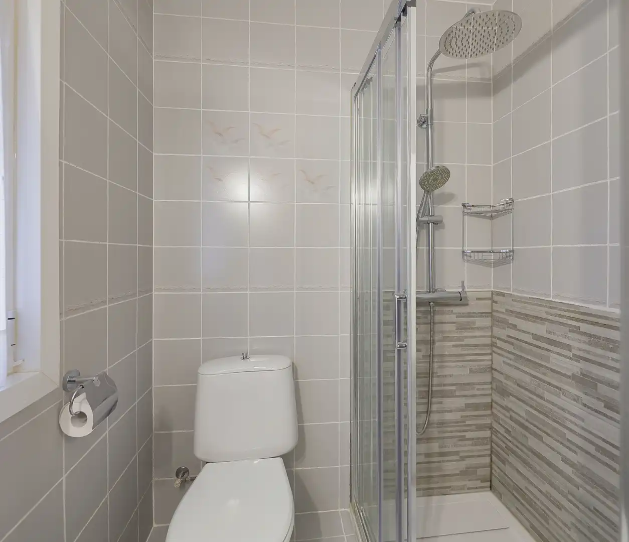 Badezimmer von Wohnung zum Verkauf in Oviedo  mit Heizung und Parkett